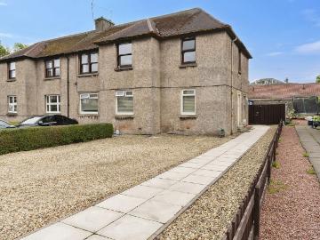 3 bedroom flat for sale