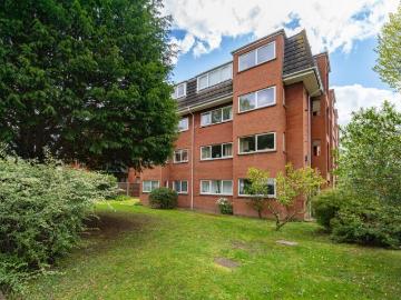 3 bedroom flat for sale