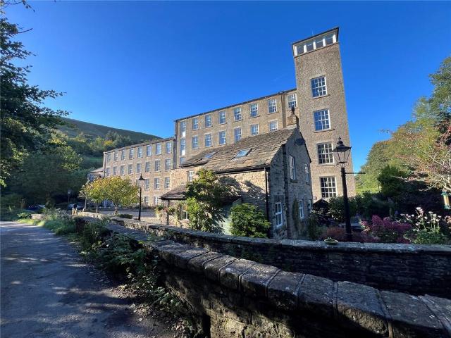 3 bedroom flat for sale