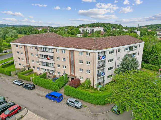 3 bedroom flat for sale