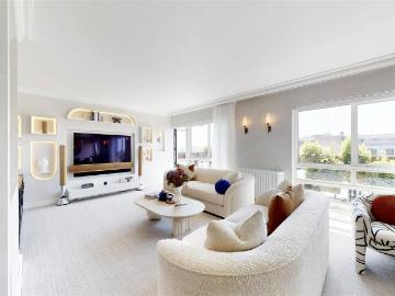 3 bedroom flat for sale