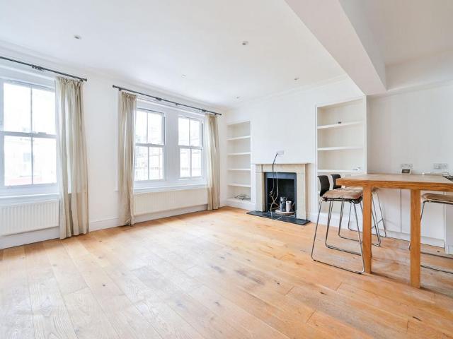3 bedroom flat for sale