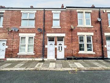 3 bedroom flat for sale