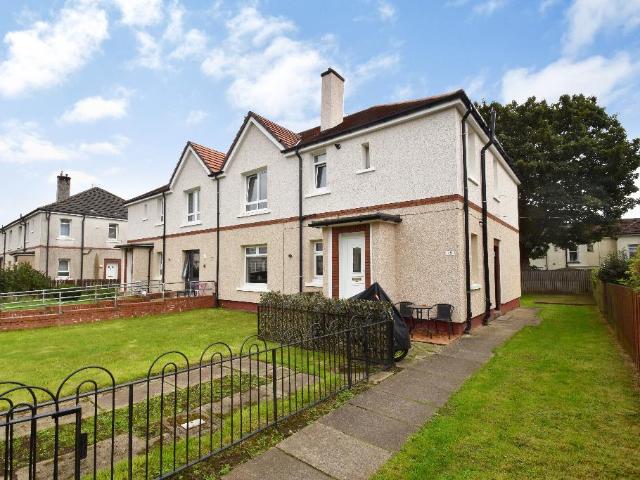 3 bedroom flat for sale