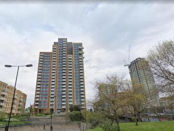 3 bedroom flat for sale