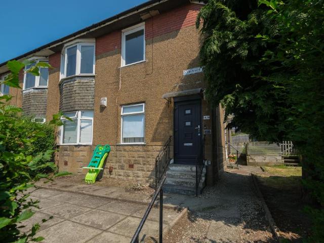 3 bedroom flat for sale