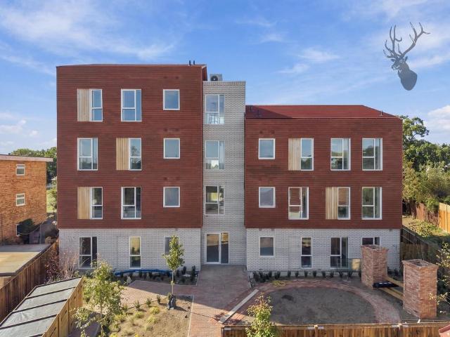 3 bedroom flat for sale