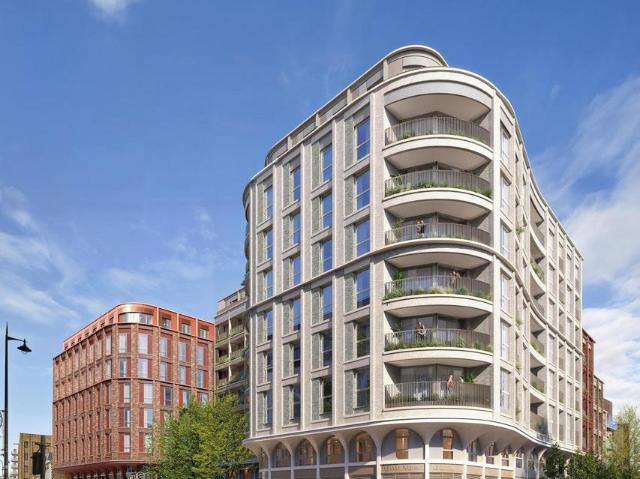 3 bedroom flat for sale
