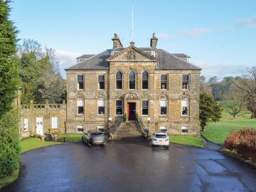 3 bedroom flat for sale