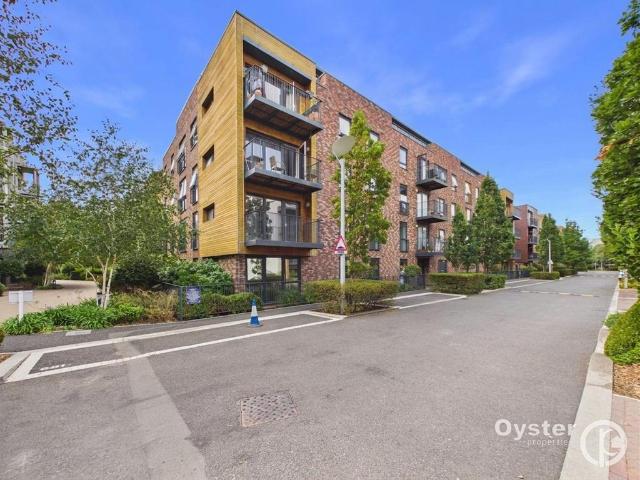 3 bedroom flat for sale