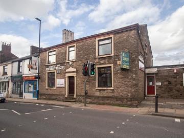 3 bedroom flat for sale