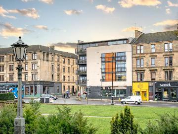 Glasgow, Glasgow and Clyde Valley - Balcony
