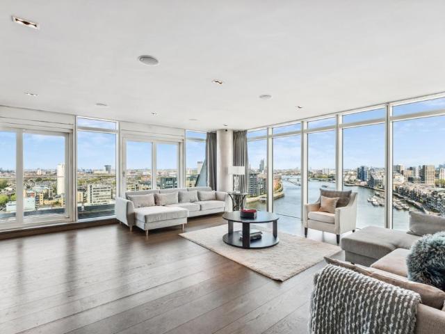 3 bedroom flat for sale