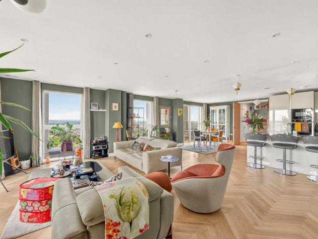 3 bedroom flat for sale
