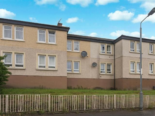 3 bedroom flat for sale
