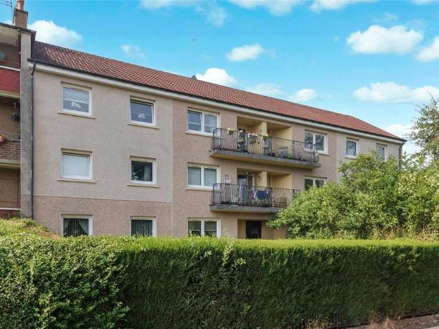 3 bedroom flat for sale