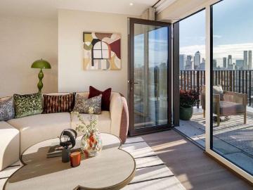 3 bedroom flat for sale