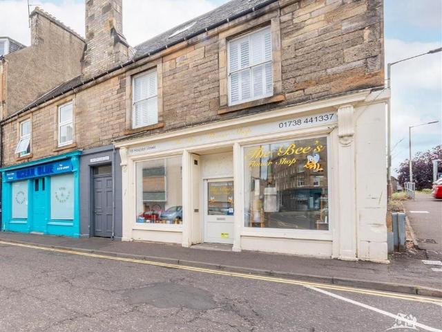 3 bedroom flat for sale