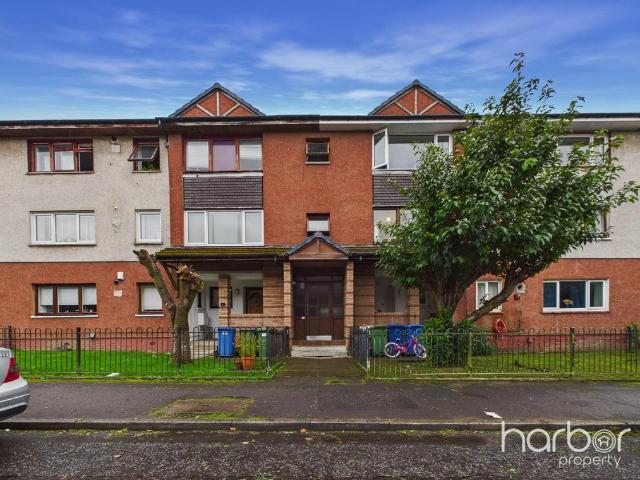 3 bedroom flat for sale