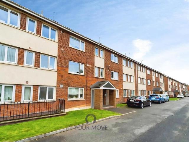 3 bedroom flat for sale