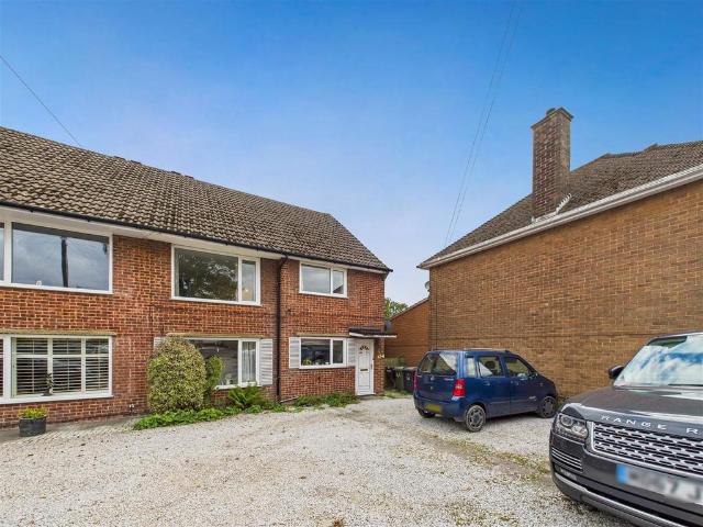 3 bedroom flat for sale