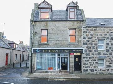 3 bedroom flat for sale
