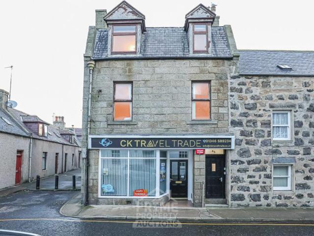 3 bedroom flat for sale
