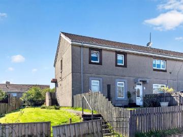 3 bedroom flat for sale