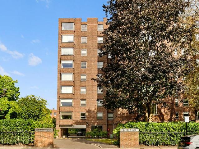 3 bedroom flat for sale