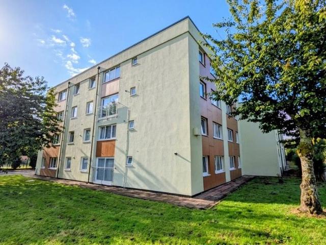 3 bedroom flat for sale