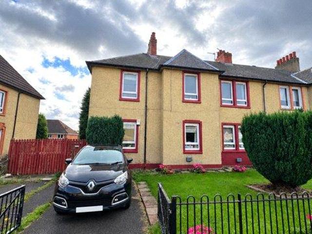 3 bedroom flat for sale