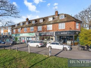 3 bedroom flat for sale