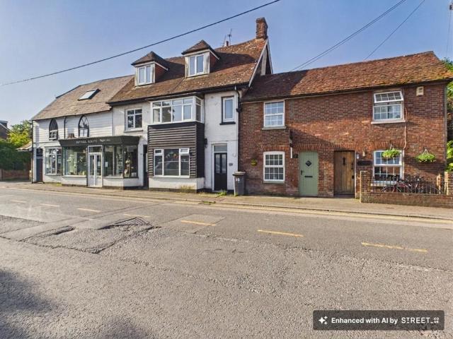 3 bedroom flat for sale