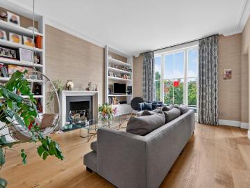 3 bedroom flat for sale