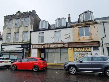 3 bedroom flat for sale