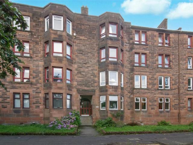 3 bedroom flat for sale