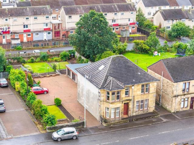 3 bedroom flat for sale