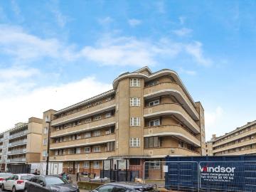 3 bedroom flat for sale