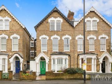 3 bedroom flat for sale