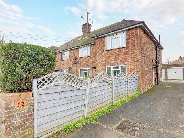 3 bedroom flat for sale