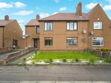 3 bedroom flat for sale