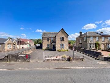 3 bedroom flat for sale