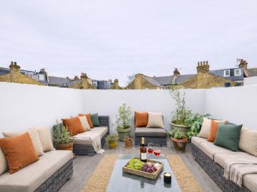 3 bedroom flat for sale