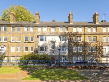 3 bedroom flat for sale