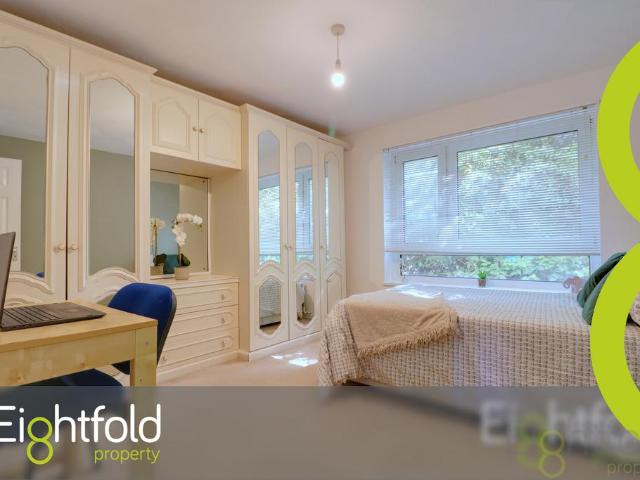 3 bedroom flat for sale