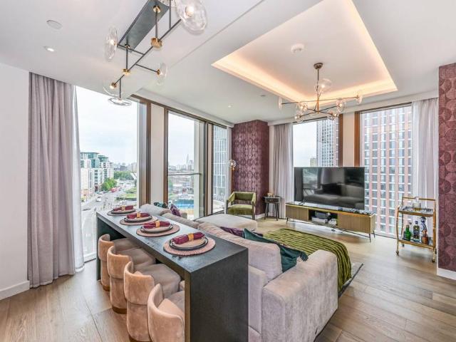 3 bedroom flat for sale
