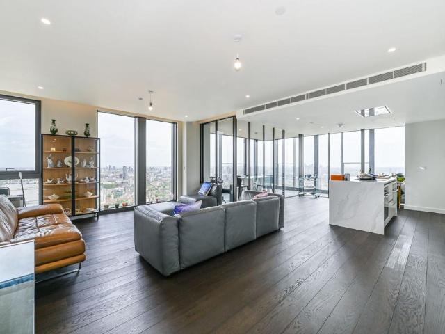 3 bedroom flat for sale