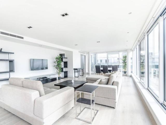 3 bedroom flat for sale