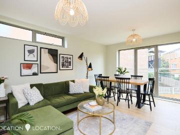 3 bedroom flat for sale