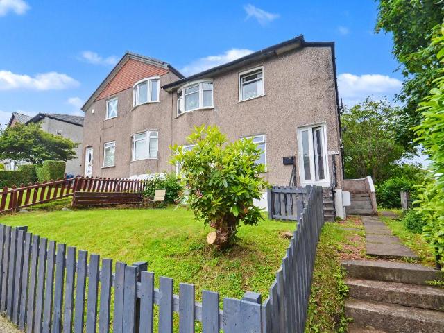 3 bedroom flat for sale